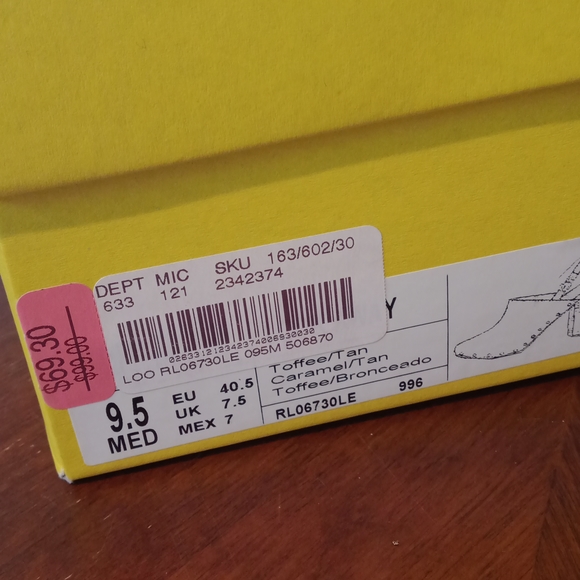 Kenneth Cole Brown Studded Lookaway Clogs Women’s - Picture 8 of 8